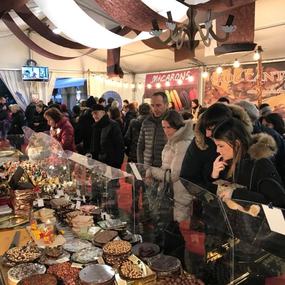 Stand di macarons e croccante al ChocoFest